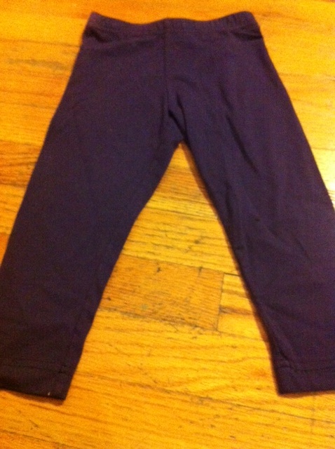 Purple Languge Los Angeles Leggings Size 6-