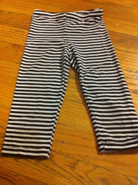 Black and White Leggings Size 5-